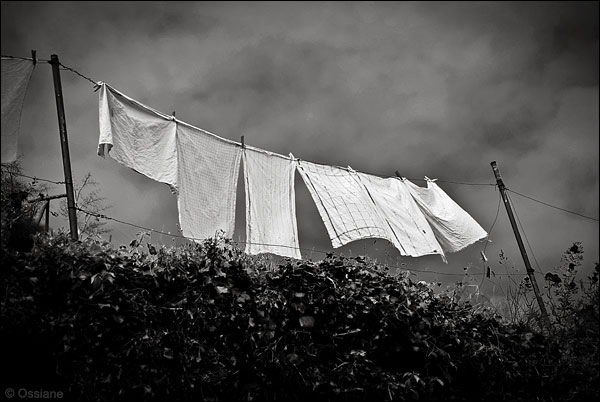 Le trou noir du linge sale - Fabuleuses Au Foyer